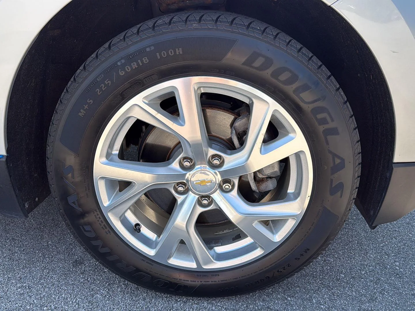 Used 2019 SILVER ICE METALLIC Chevrolet LT image 14
