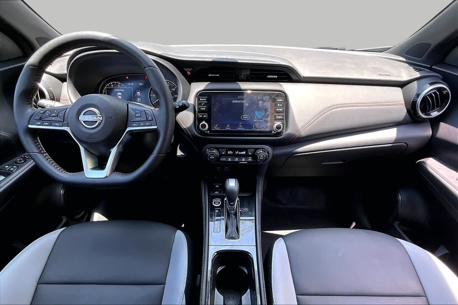 Used 2024 Super Black Nissan SR image 15