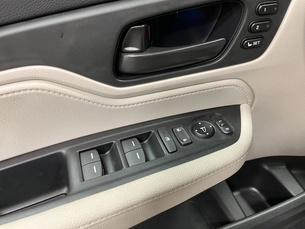 2026 Honda Odyssey EX-L - Photo 14