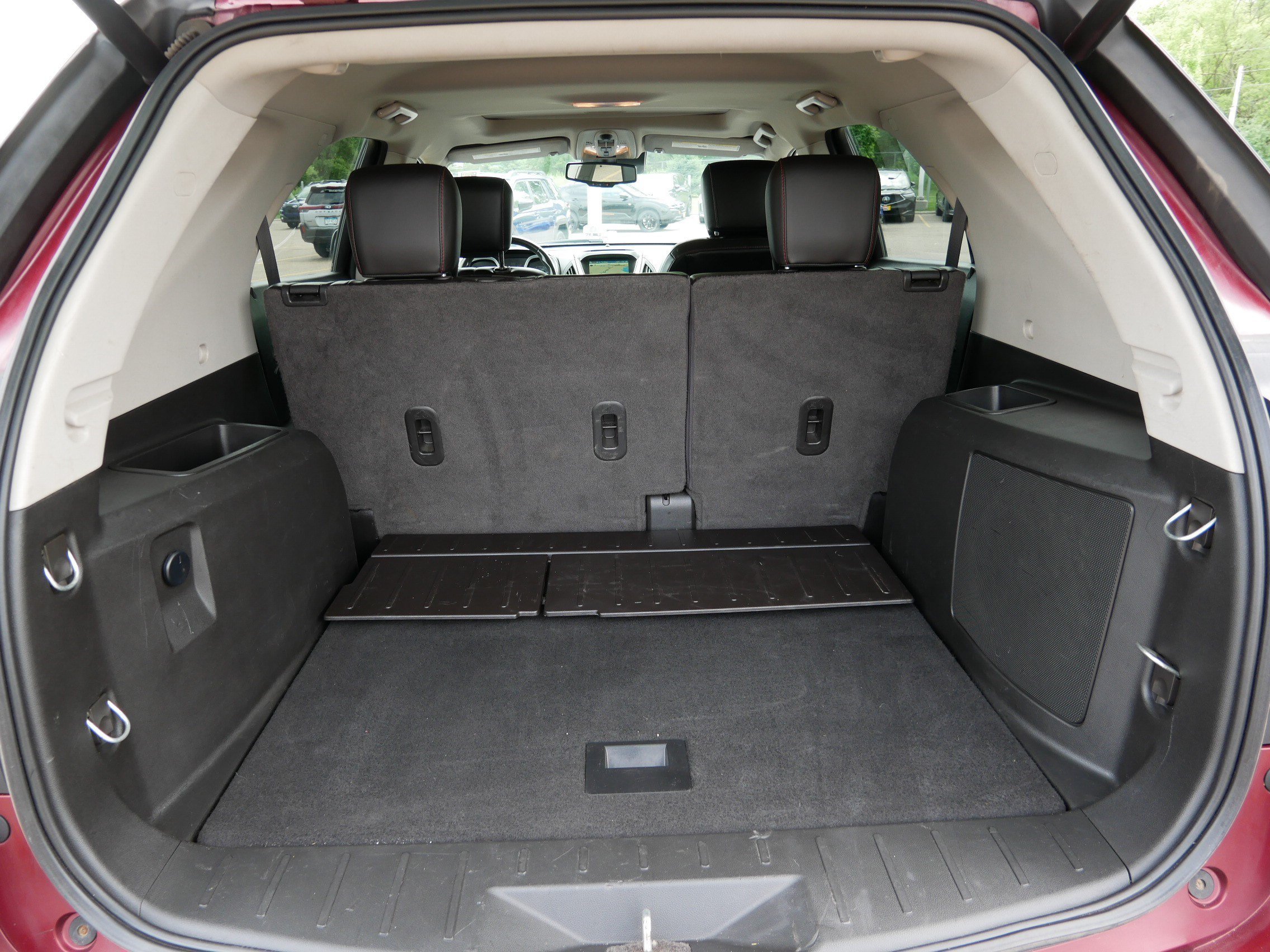 Used 2016 Siren Red Tintcoat Chevrolet LTZ image 18