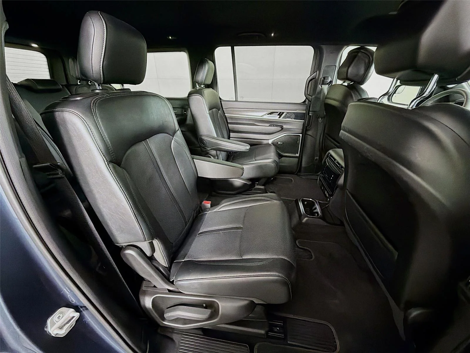 2024 Jeep Wagoneer Series III - Photo 27
