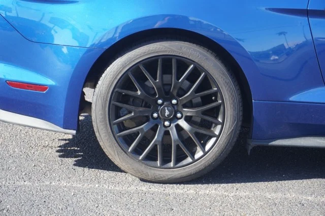 Used 2022 BLUE Ford GT image 6
