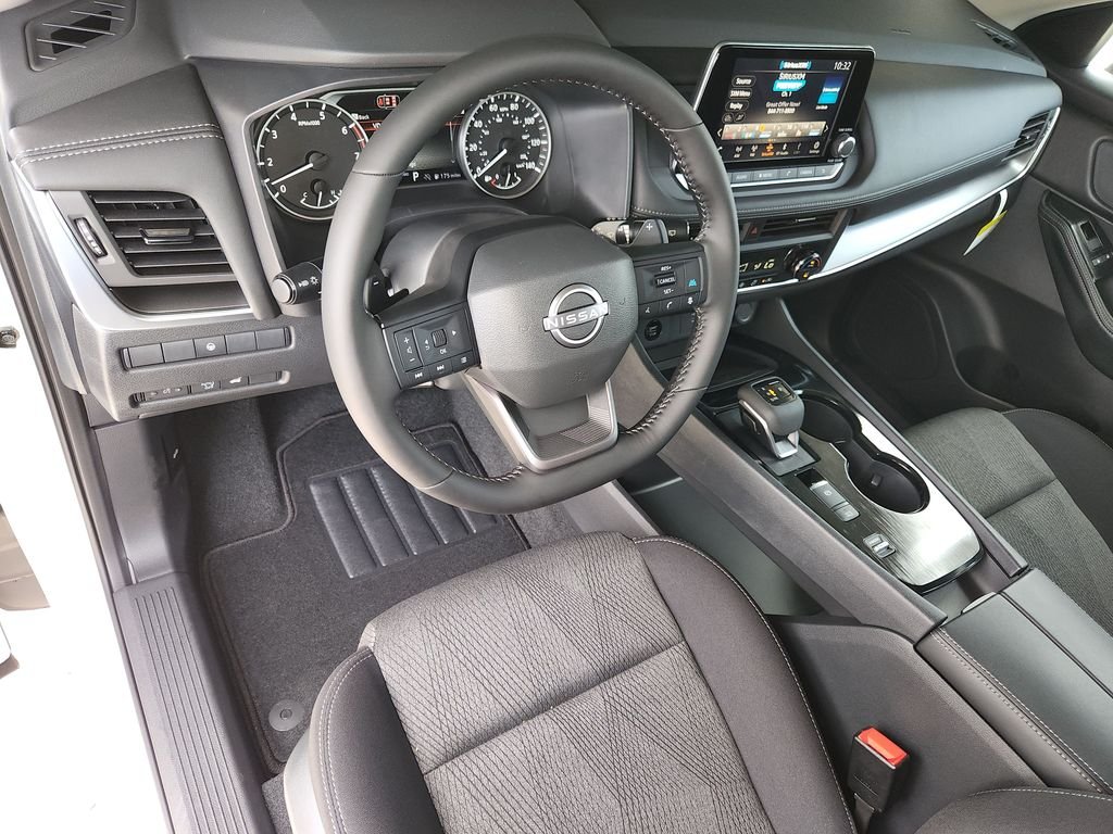 New 2026 Everest White Pearl TriCoat Nissan SV image 6