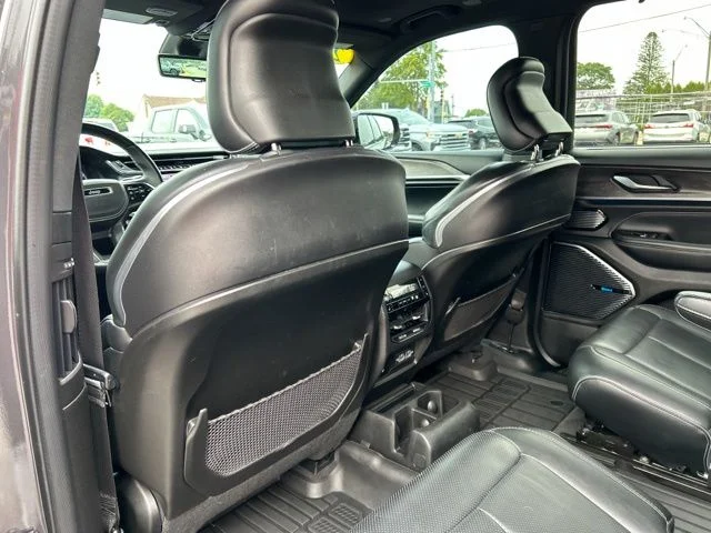 Used 2022 Gray Metallic Jeep Overland image 20