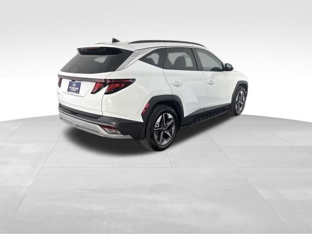 Certified Used 2025 White Hyundai SEL image 6