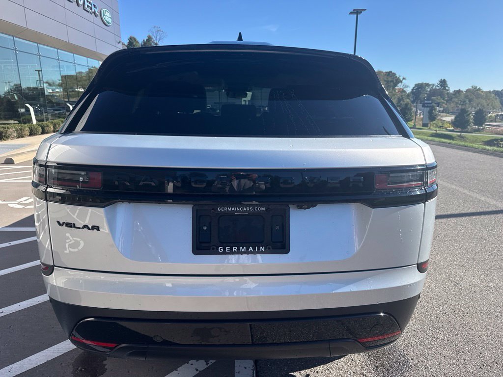 Used 2024 Hakuba Silver Metallic Land Rover S image 6