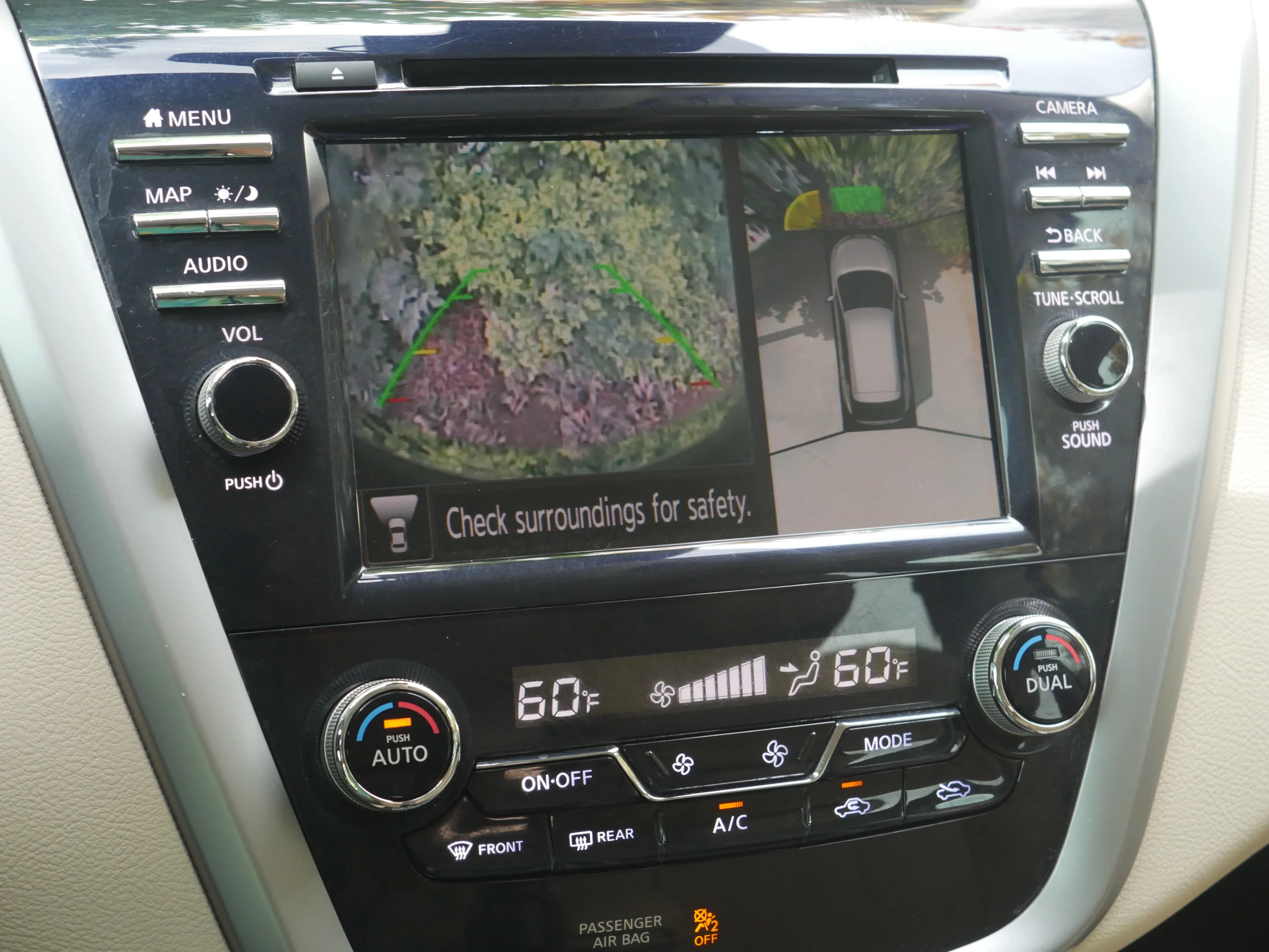 Used 2019 Mocha Almond Pearl Nissan Platinum image 9