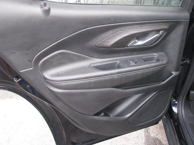 2024 GMC Terrain SLE - Photo 18