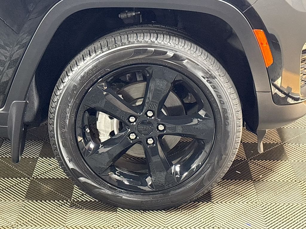 Used 2025 Black Jeep Limited image 24