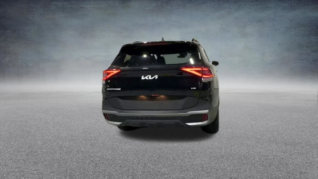 Used 2023 Black Kia X-Line image 20