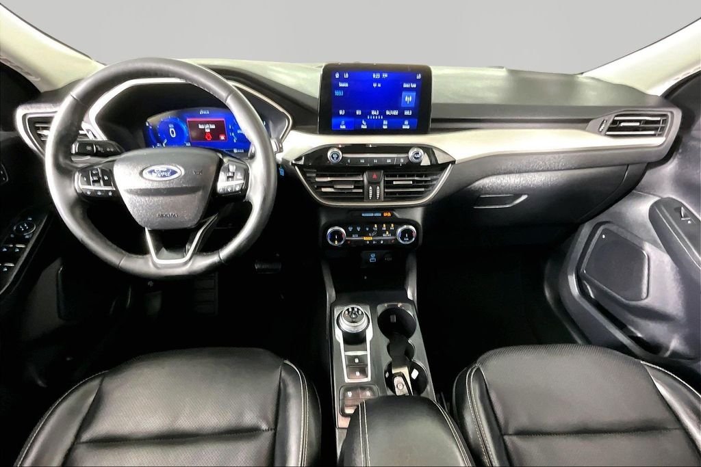 Used 2022 Black Ford SEL image 6