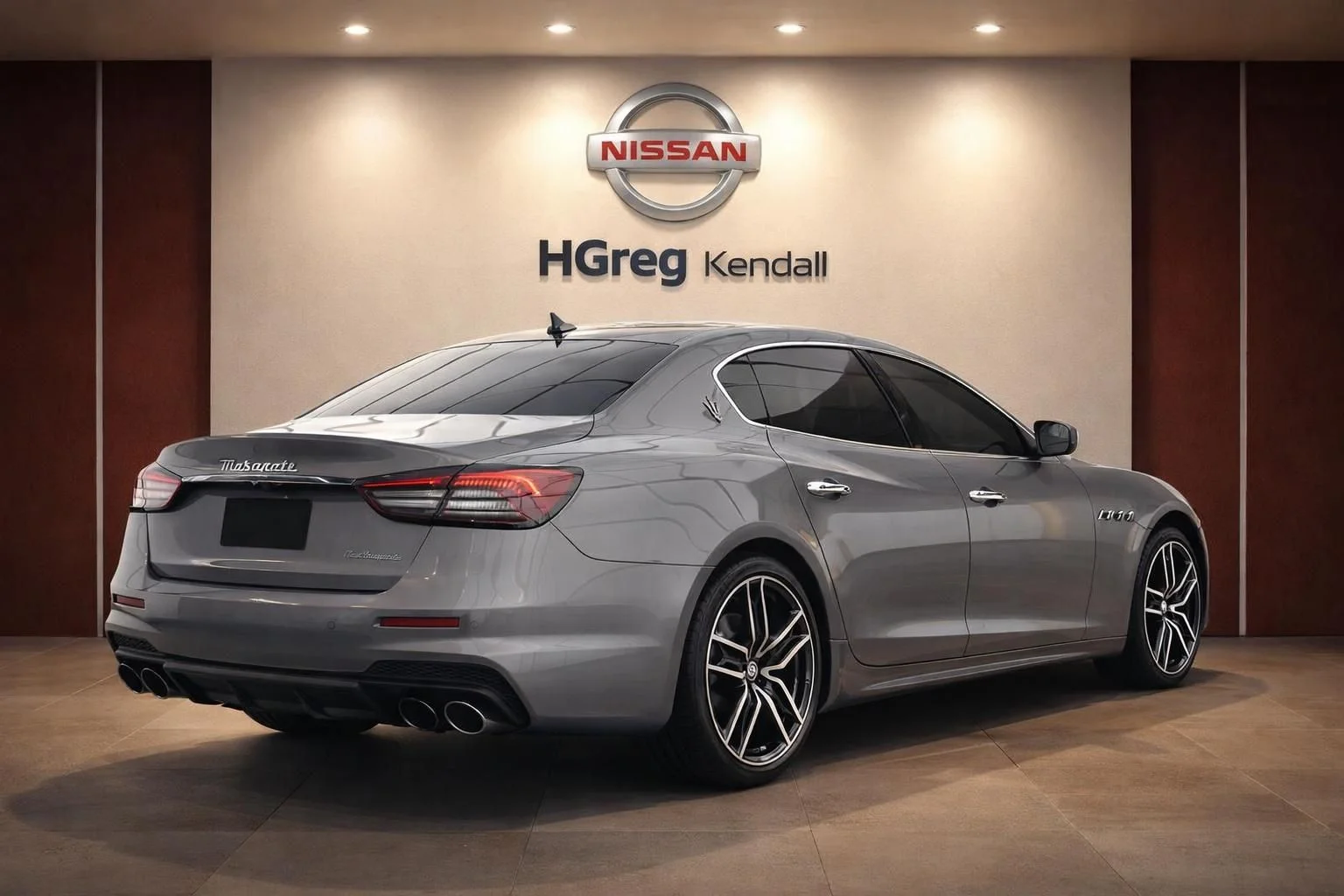 Used 2022 Silver Maserati Modena image 4