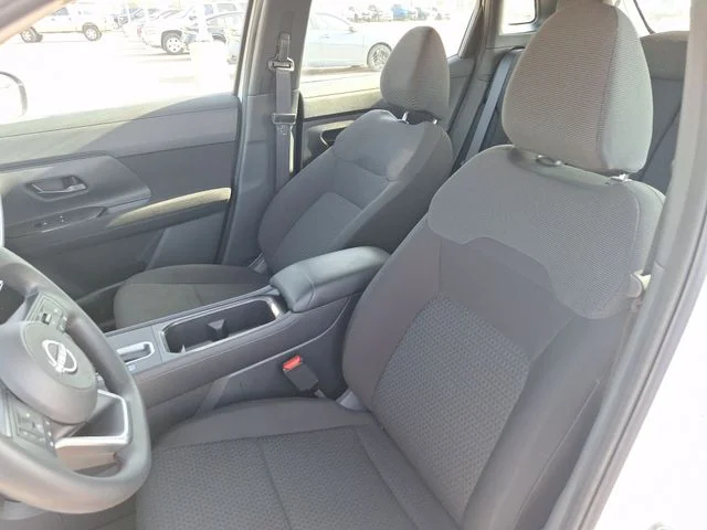 Used 2026 White Nissan S image 9