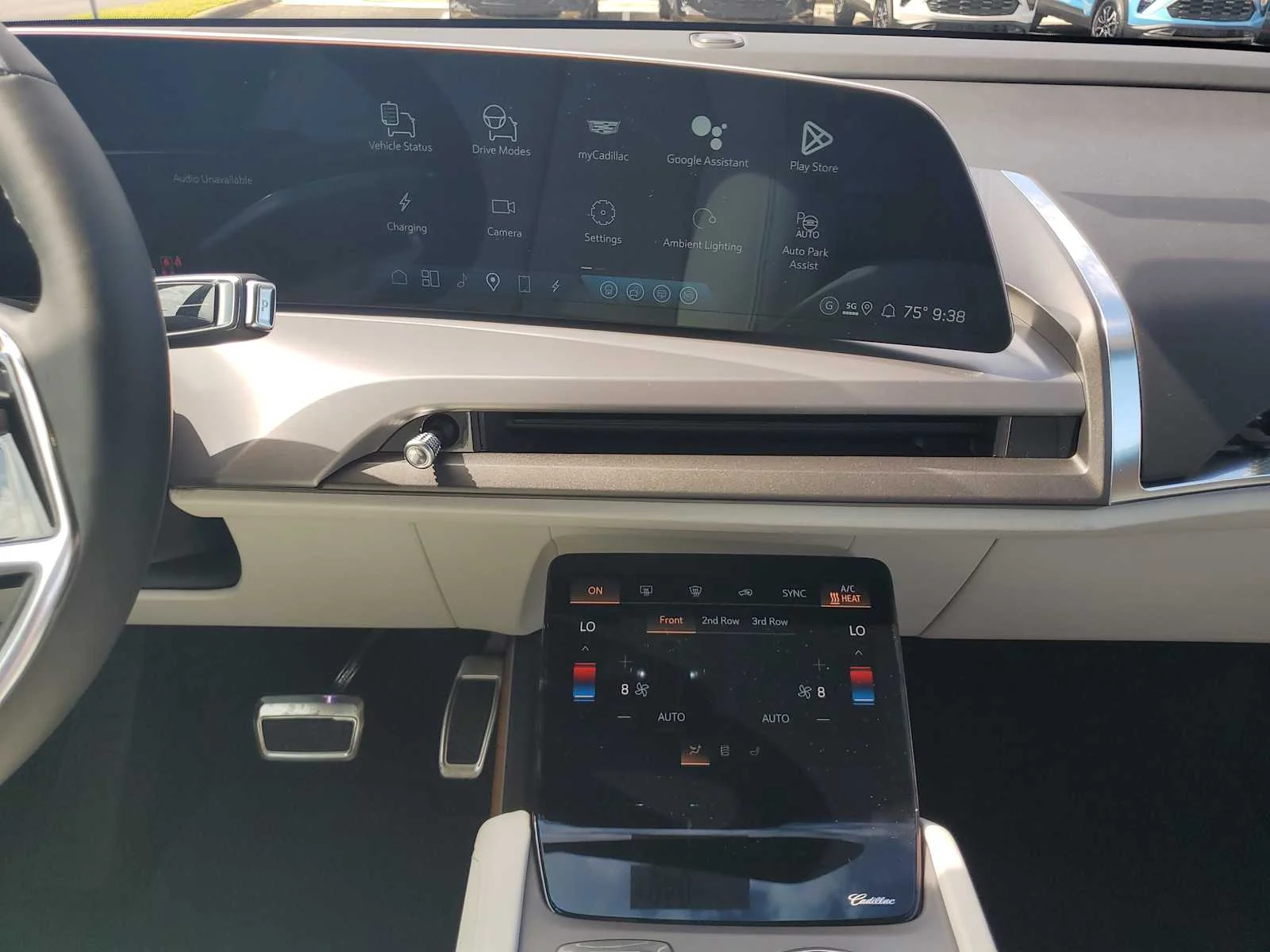 2026 Cadillac VISTIQ Sport - Photo 12