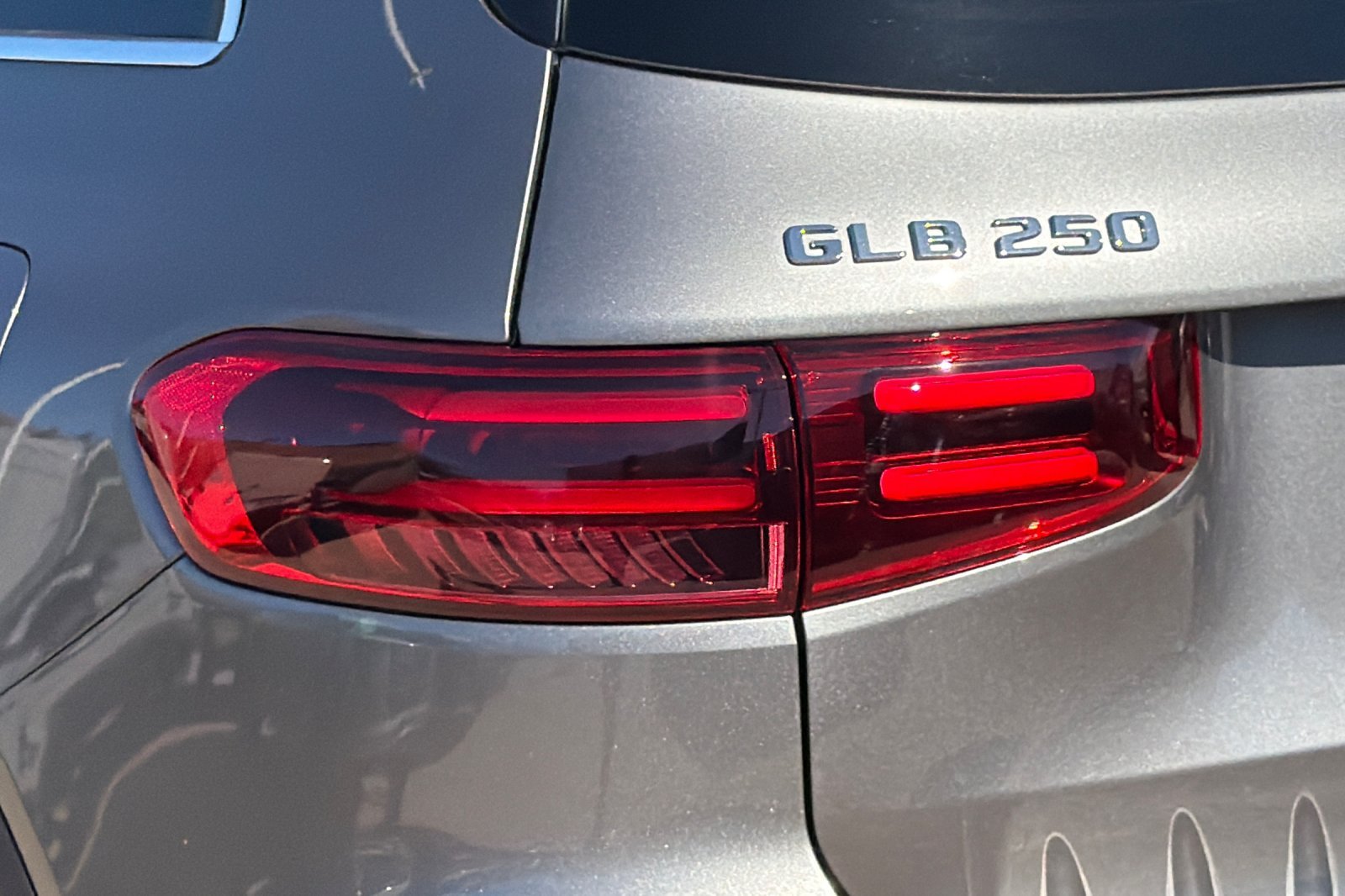New 2026 Mountain Grey Metallic Mercedes-Benz GLB 250 image 13