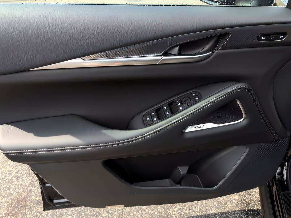 New 2027 Mineral Black INFINITI SPORT image 9