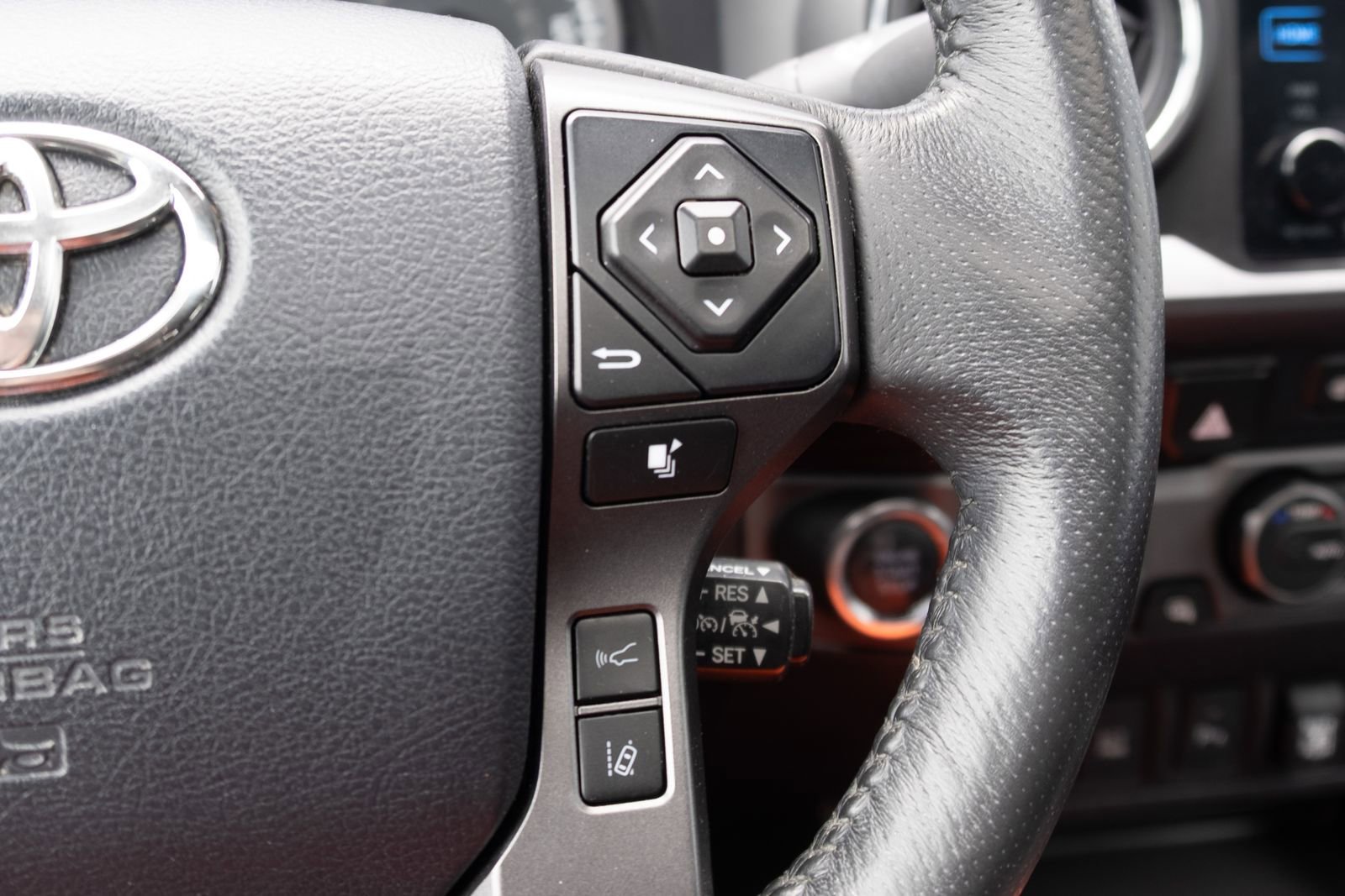 Used 2019  Toyota SR image 4