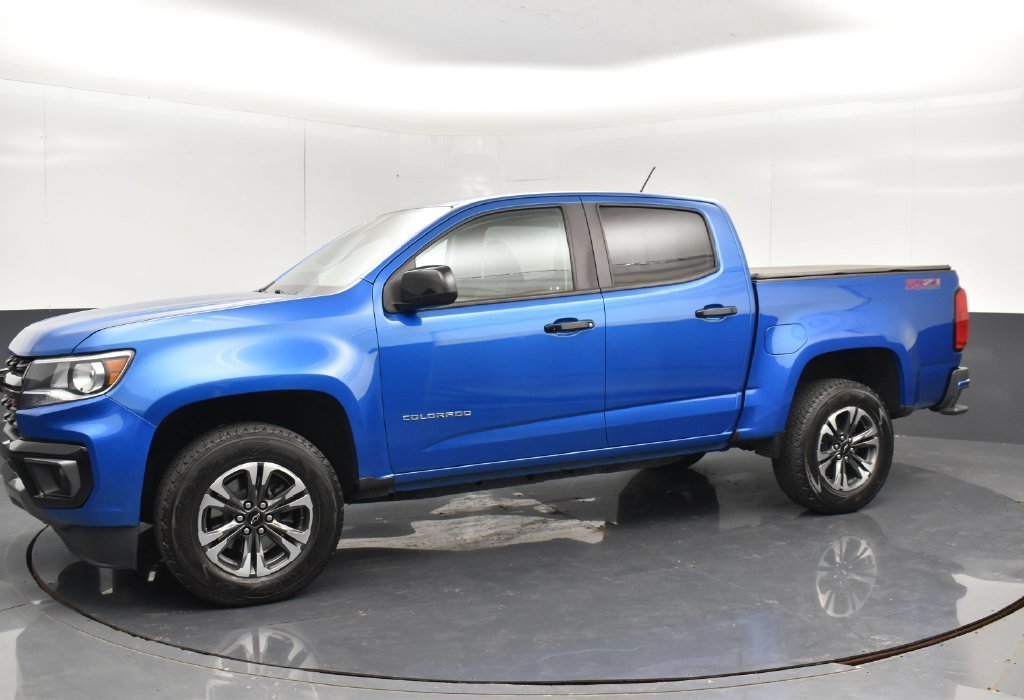 Used 2021 Blue Chevrolet Z71 image 15