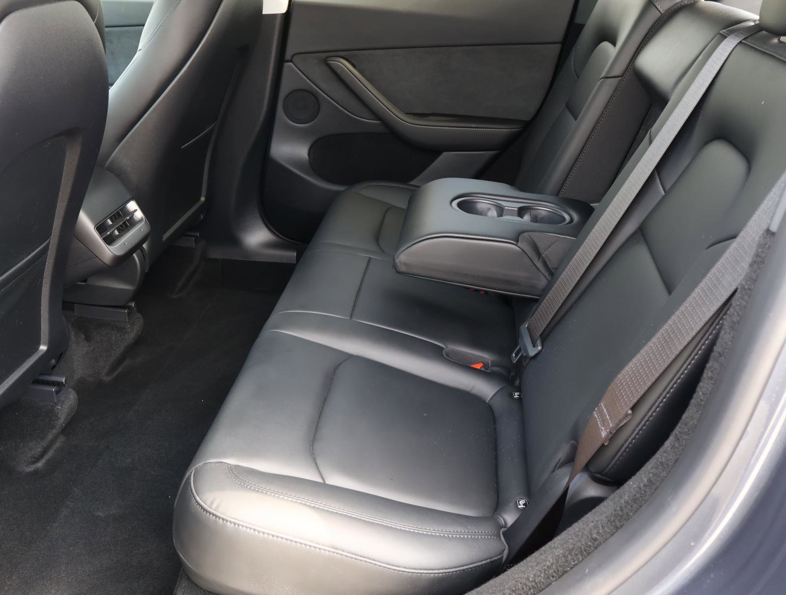 2023 Tesla Model Y Long Range - Photo 18