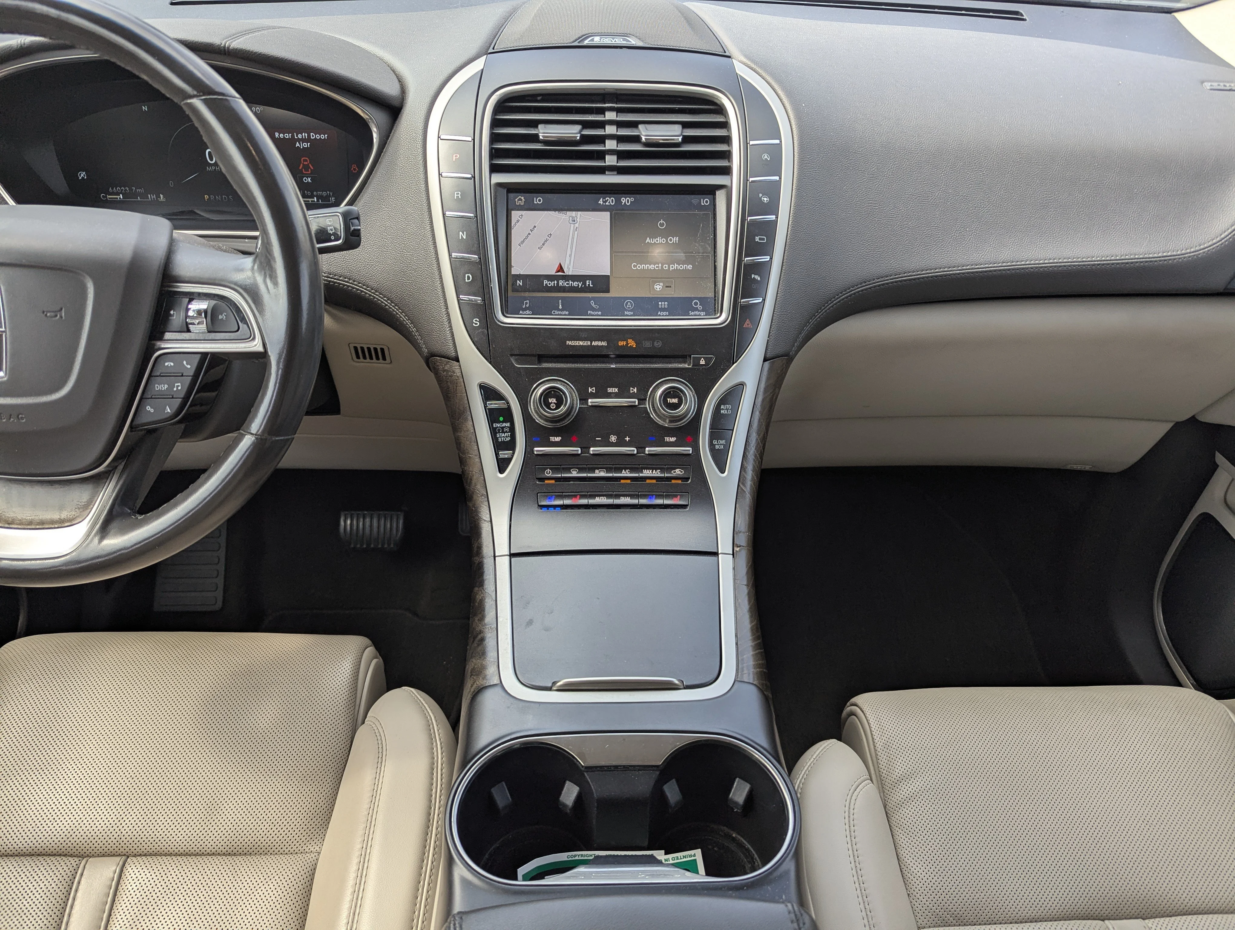Used 2019 Ceramic Pearl Metallic Tri-Coat Lincoln Reserve image 19