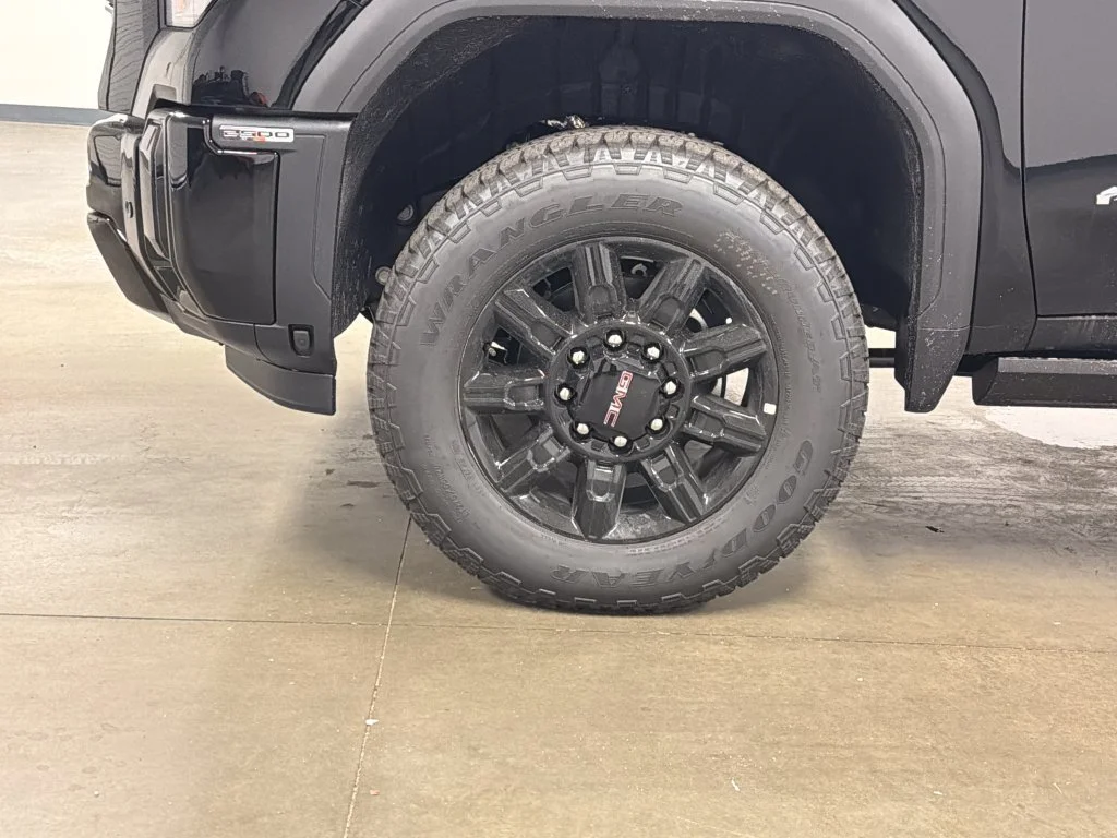 2026 GMC Sierra 2500HD AT4 - Photo 10