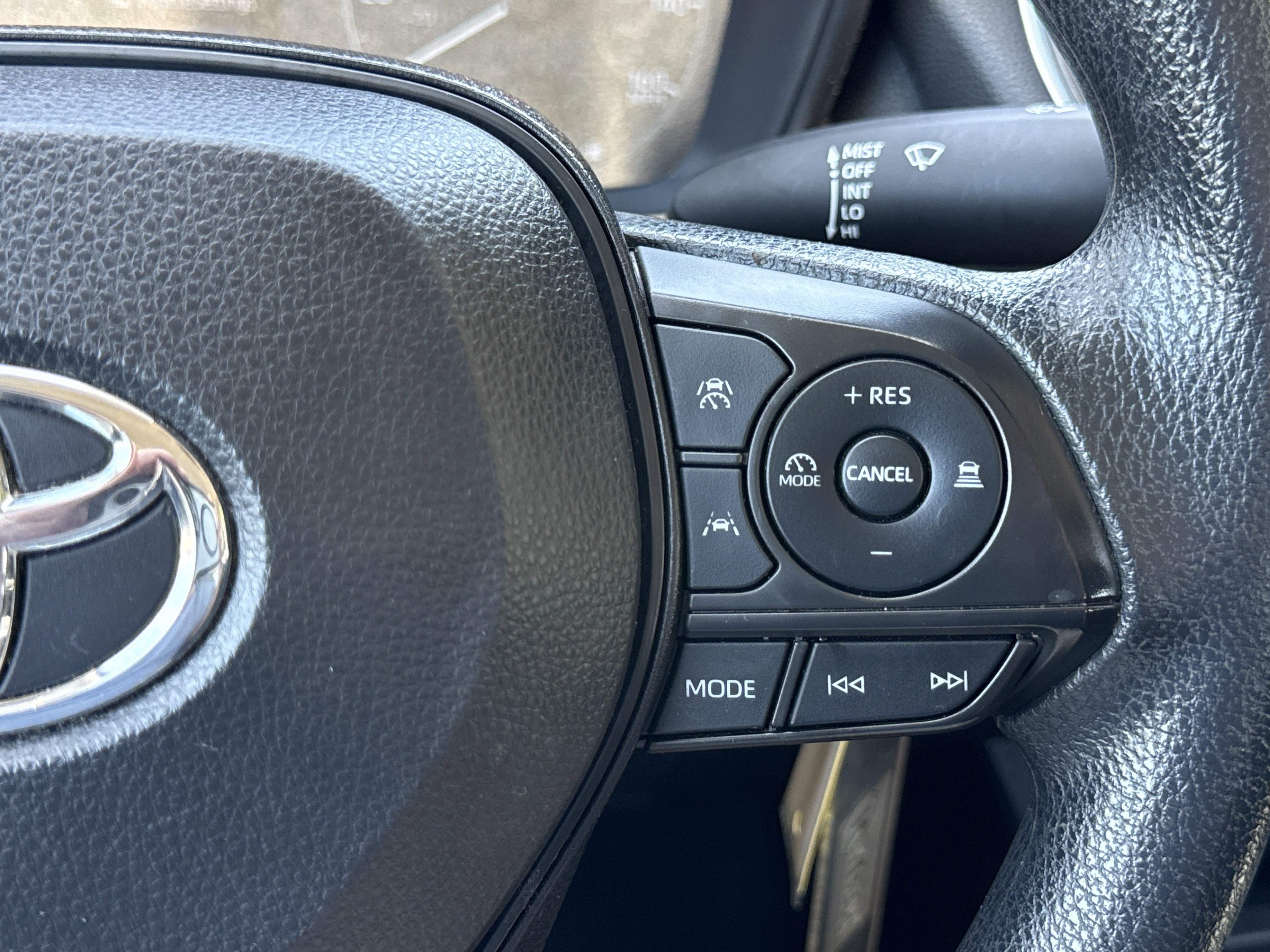 2024 Toyota Corolla LE - Photo 24