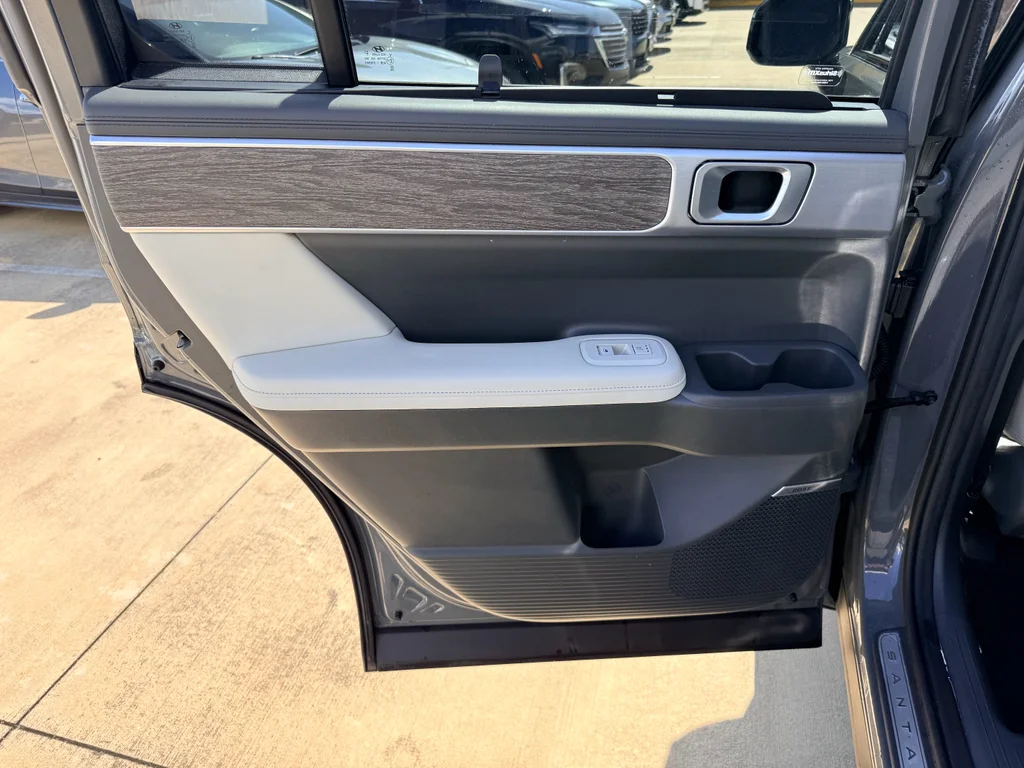 Used 2024 Hampton Gray Hyundai Calligraphy image 16