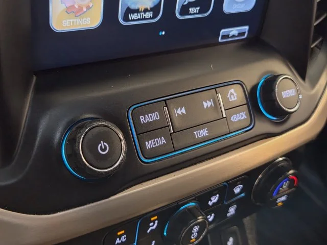 Used 2019 IRIDIUM METALLIC GMC Denali image 23
