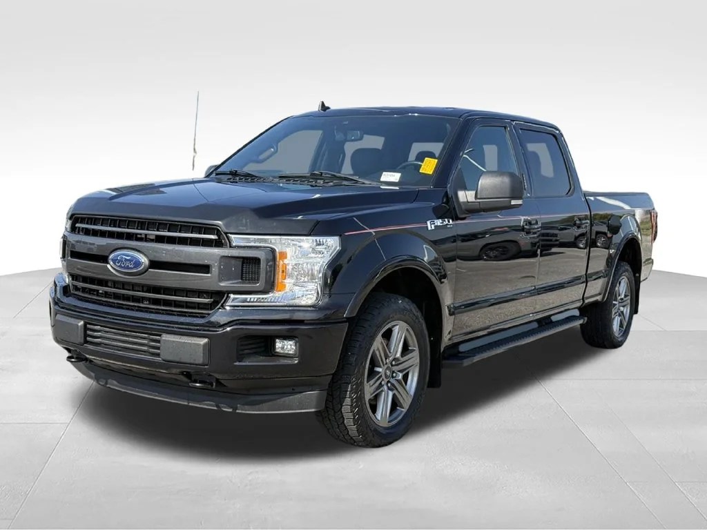 Used 2020 Black Ford XLT image 1