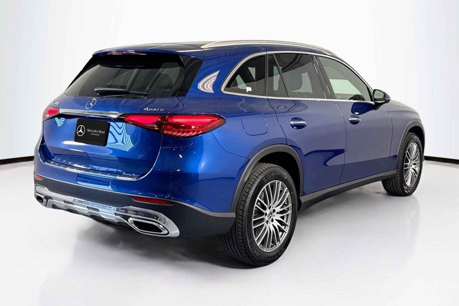 New 2026 Black Mercedes-Benz GLC 300 image 5