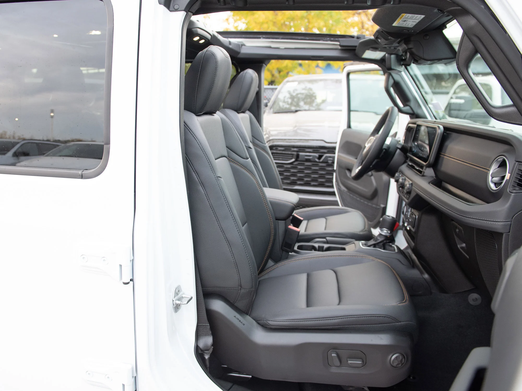 Used 2025 White Jeep Sahara* 4 Door 4x4, 1-Touch Power Top, Safety Group, Heated Leather image 25