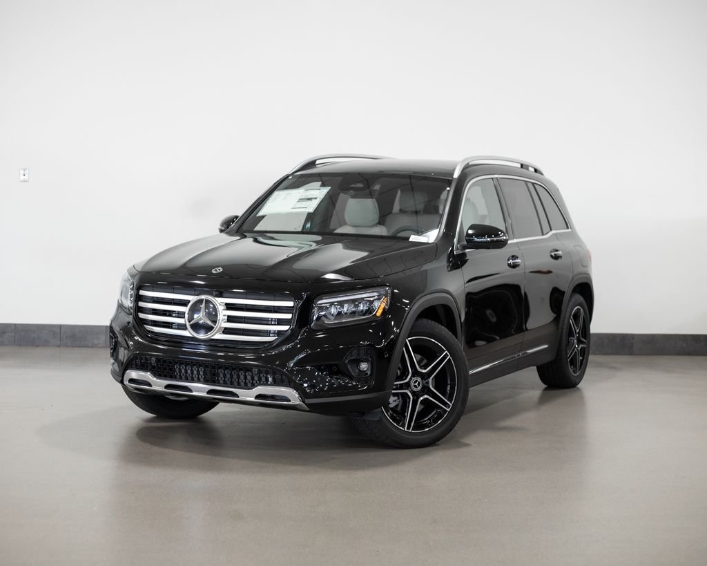 2026 Mercedes-Benz GLB GLB 250 4MATIC's photo