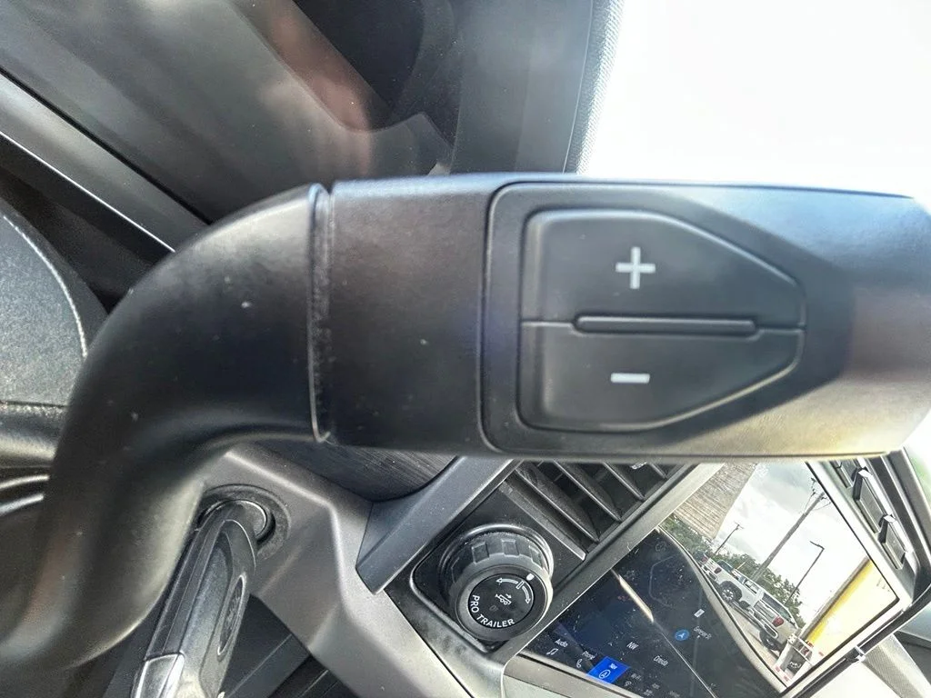 Used 2024 Blue Ford XLT image 41