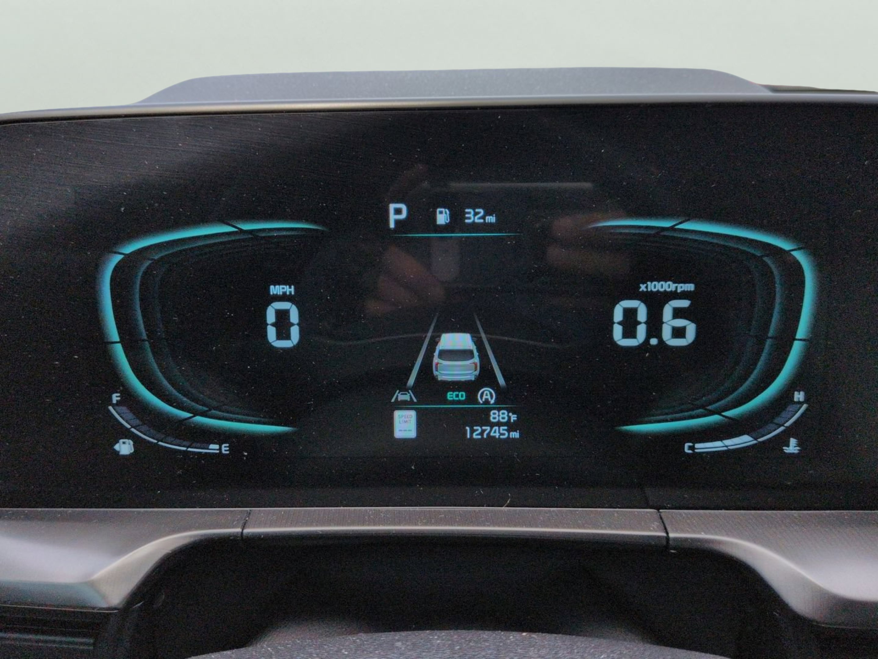 Certified Used 2025 Ebony Black Kia S image 29