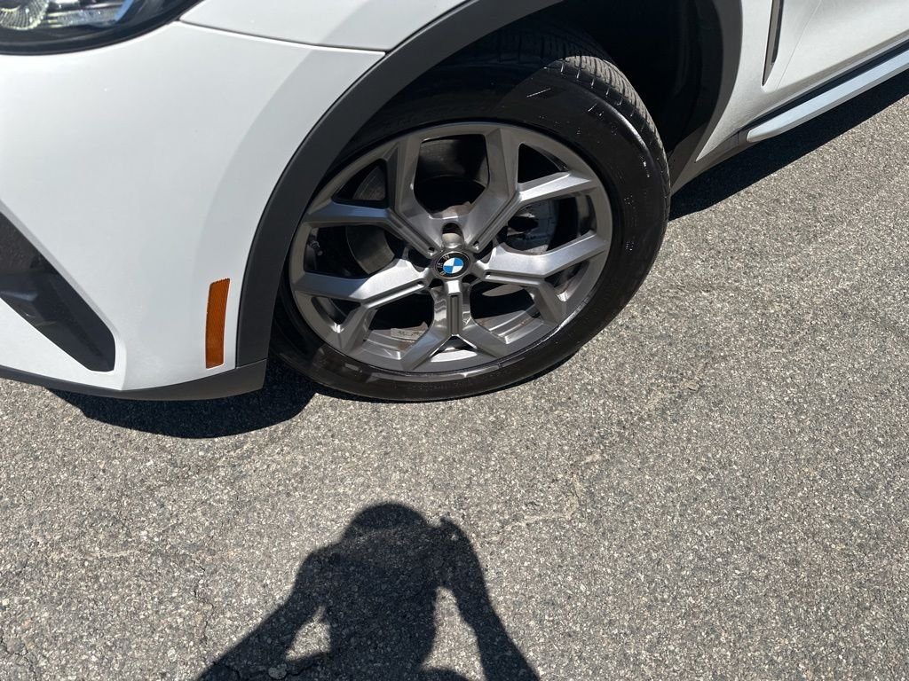 Used 2023 White BMW xDrive30i image 2