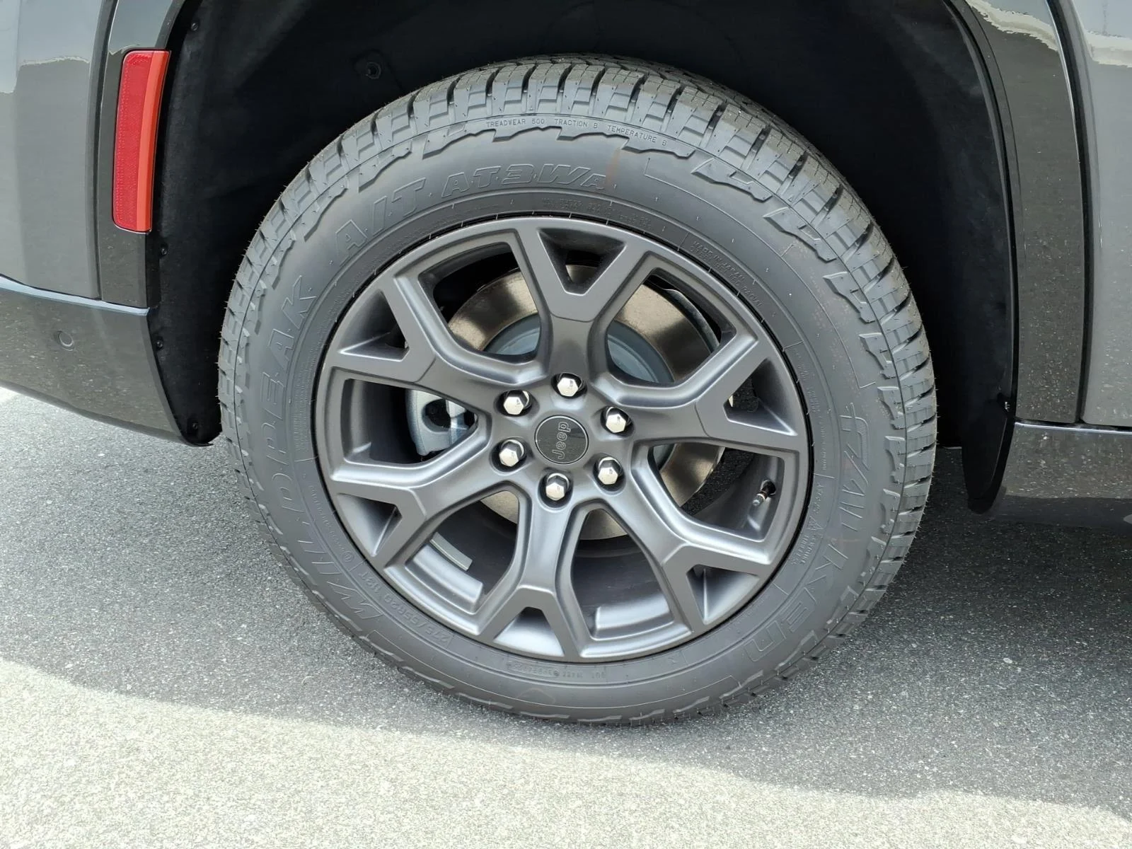 New 2026 Baltic Gray Metallic Clearcoat Jeep Upland image 12