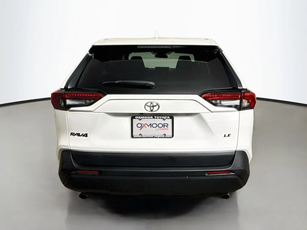 Certified Used 2025 Ice Cap Toyota LE image 6