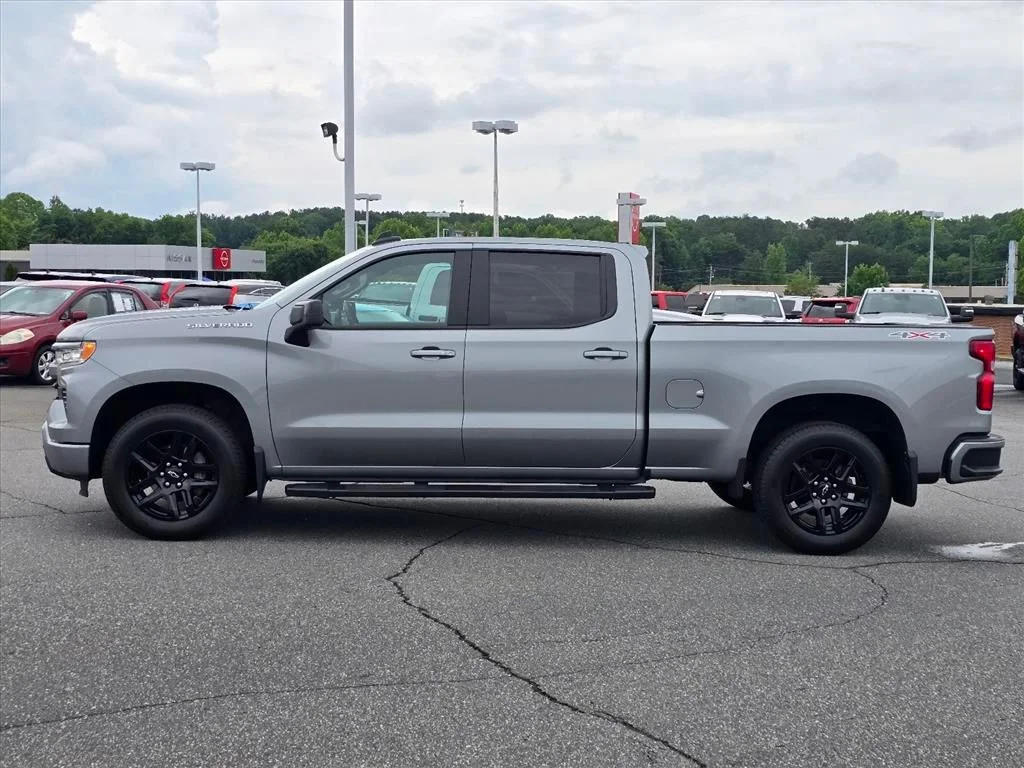 Used 2025 Gray Chevrolet RST image 23