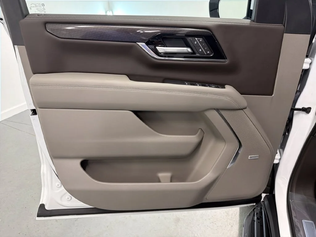 New 2026 Summit White GMC Elevation image 17