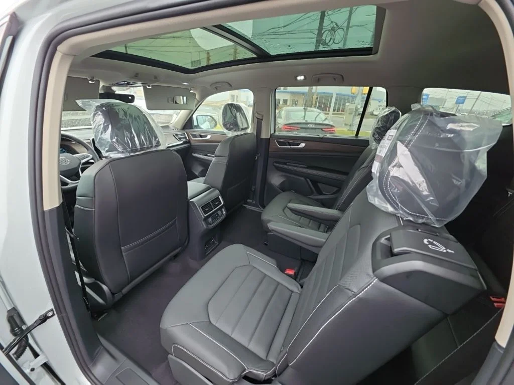 2026 Volkswagen Atlas SEL - Photo 29