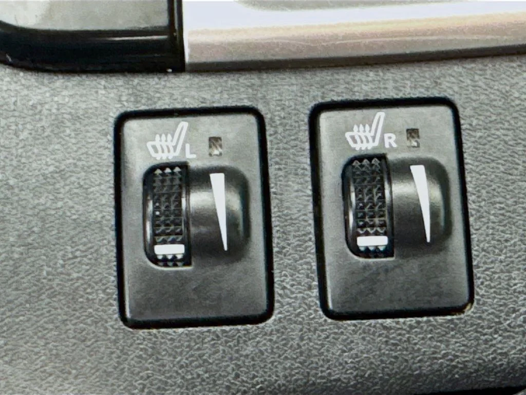 Used 2018 Gray Toyota XLE image 24