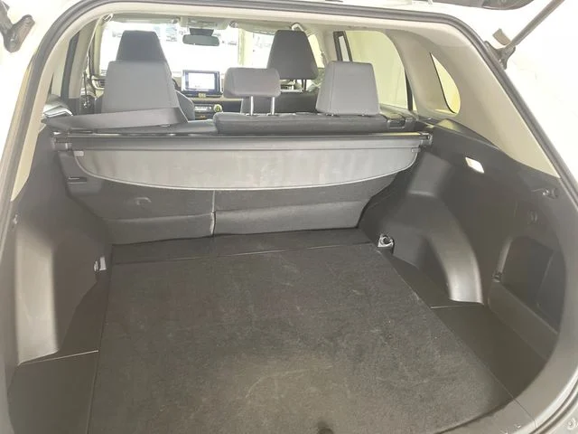 Used 2025 Ice Toyota XLE image 19