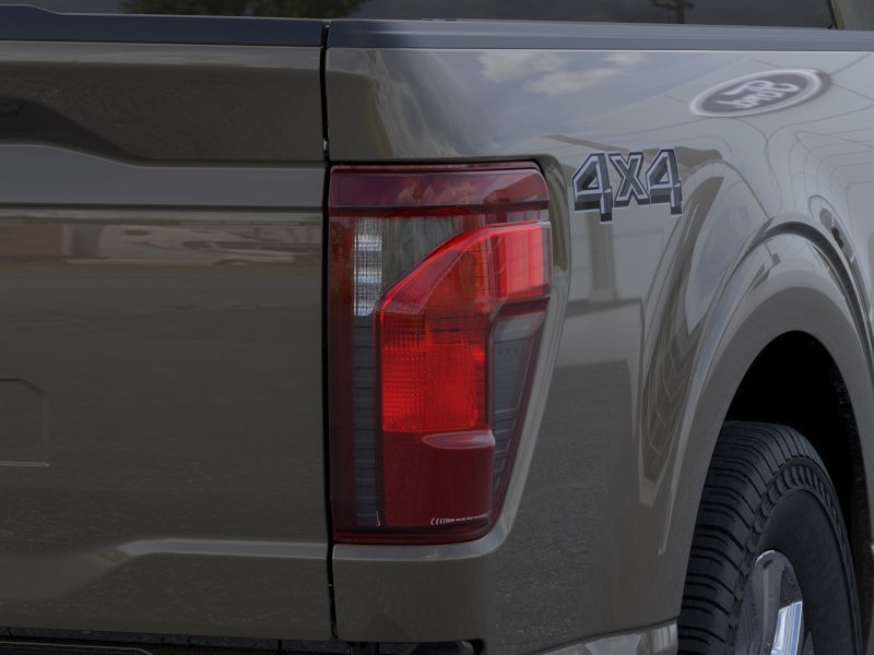 New 2026 Marsh Gray Ford XLT image 21