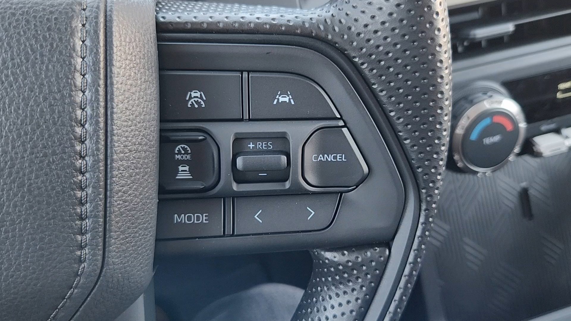 2026 Toyota Tacoma SR5 - Photo 12