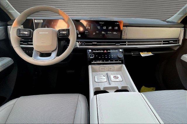 New 2026 Black Hyundai SEL FWD image 5