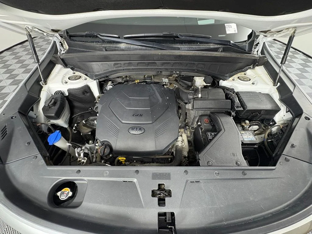Used 2020 Snow White Pearl Kia SX image 31