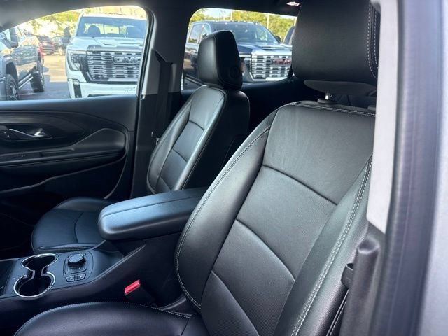 Used 2024 Sterling Metallic GMC SLT image 11
