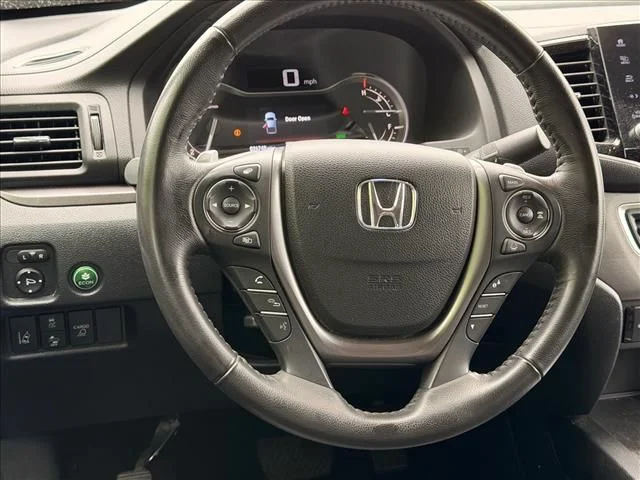 Used 2023 Silver Honda RTL image 14