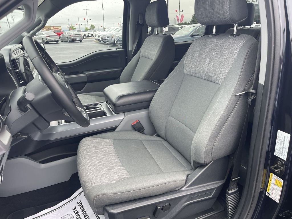 Used 2023 Blue Ford XLT image 15