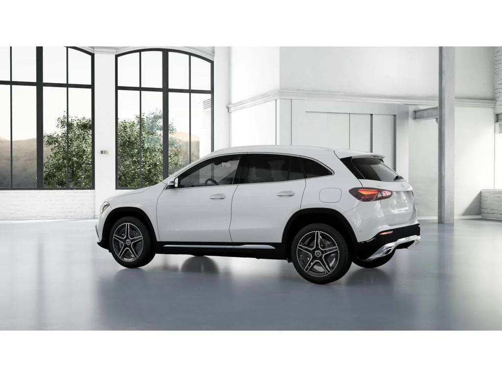 New 2026 White Mercedes-Benz GLA 250 image 31